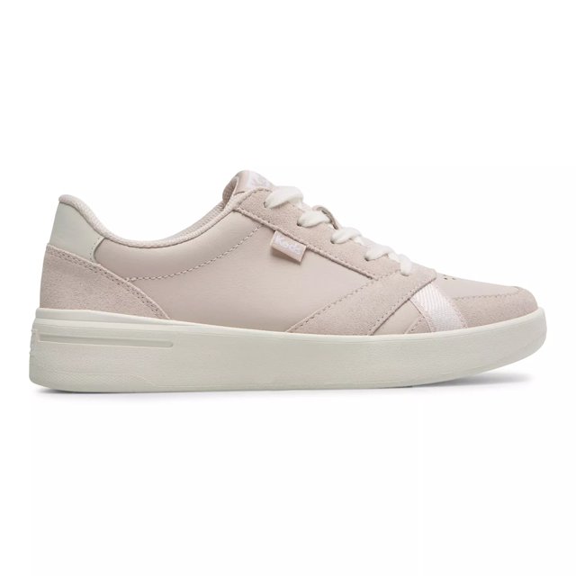 Leather court trainers store